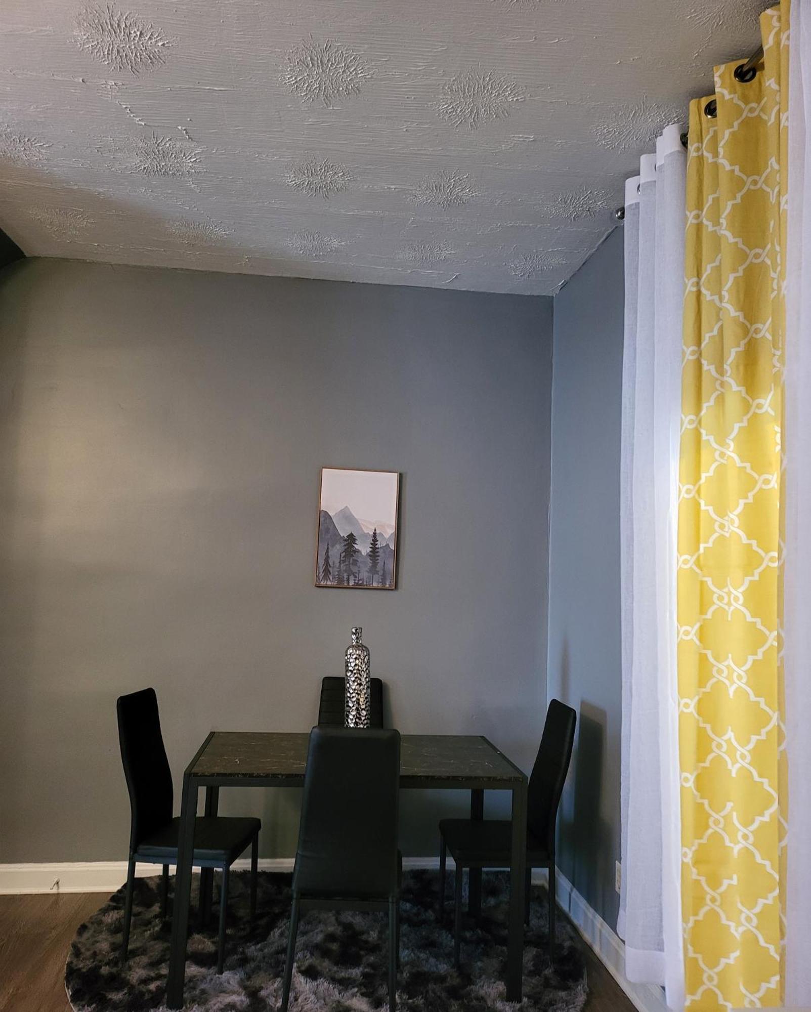 1 Bedroom In Columbus Osu District, Free Parking, Kitchen, Washer And Dryer, Central Location, Downtown, Hospital, Expocenter, Osu Stadium المظهر الخارجي الصورة