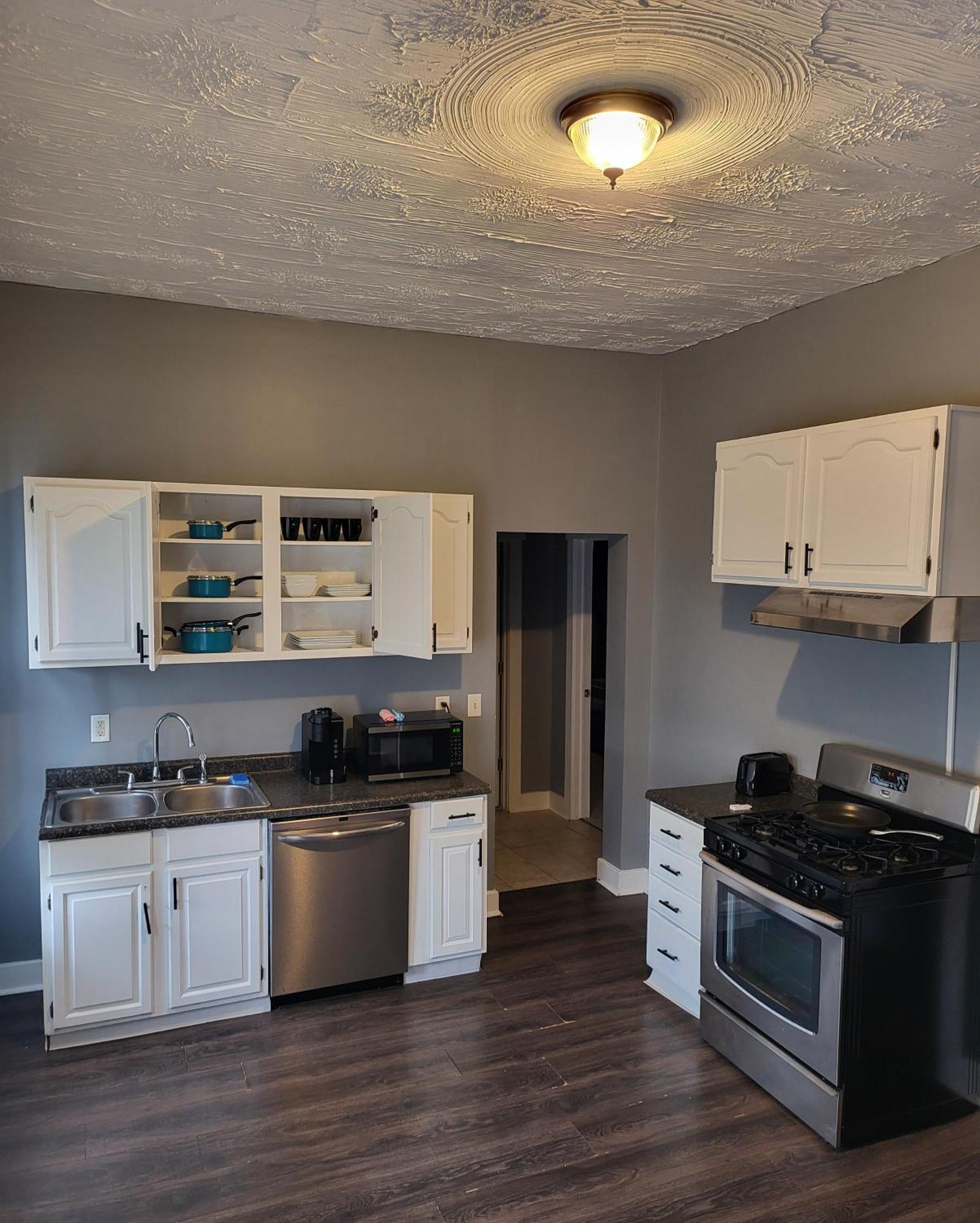 1 Bedroom In Columbus Osu District, Free Parking, Kitchen, Washer And Dryer, Central Location, Downtown, Hospital, Expocenter, Osu Stadium المظهر الخارجي الصورة
